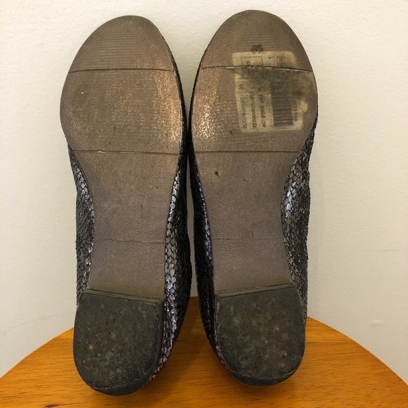 BCBG Maxazria pewter leather flats, US 6 - Picture 4 of 5